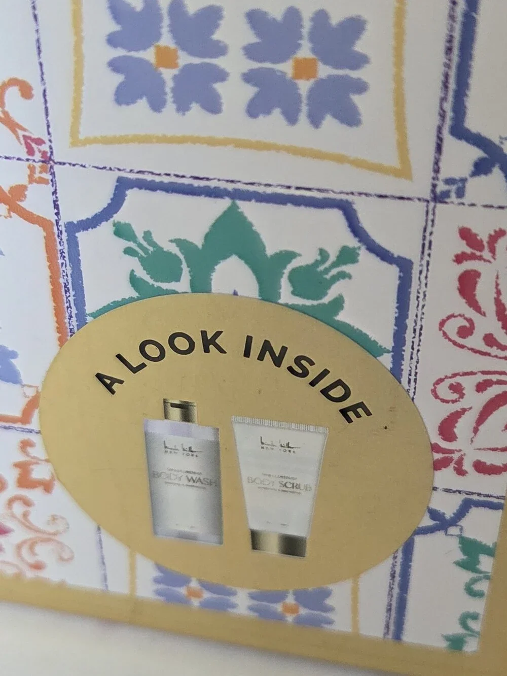 Nicole Miller NY Bath Essentials Gift Set NIB